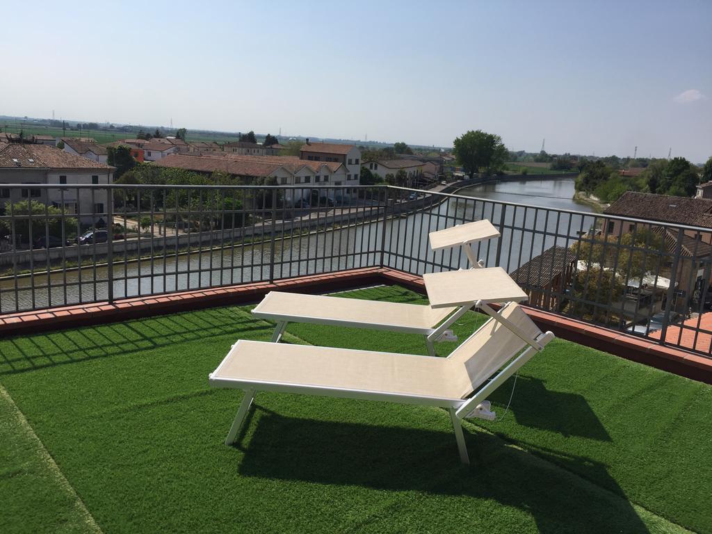 Palazzo Spada - Attico Con Terrazza Vista Fiume In Centro Codigoro Exteriör bild
