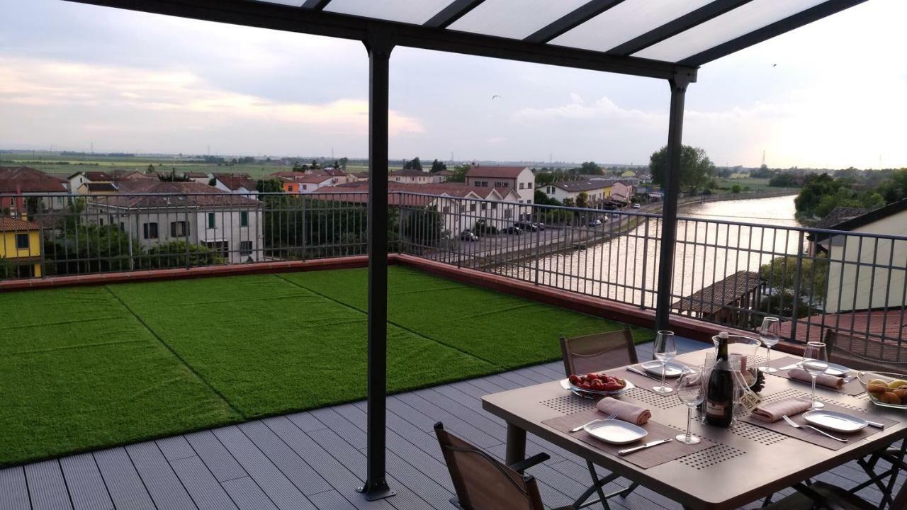 Palazzo Spada - Attico Con Terrazza Vista Fiume In Centro Codigoro Exteriör bild